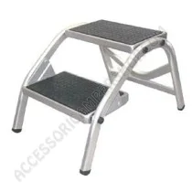 Sgabello Darwin a 2 gradini per camper e caravan | Accessoricampershop.com