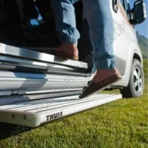 Gradino Elettrico Singolo 12V Thule Omni-Step 700 | Accessoricampershop.com