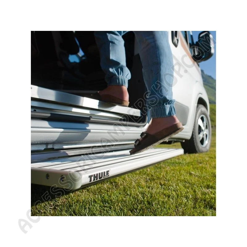 Gradino Elettrico Singolo 12V Thule Omni-Step 700 | Accessoricampershop.com