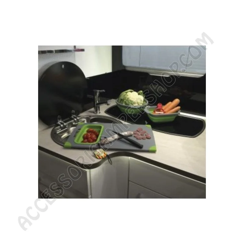 Tagliere Pieghevole con Colino Estraibile | Accessoricampershop.com