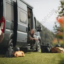 Gradino Elettrico Singolo 12V Thule Omni-Step 700 | Accessoricampershop.com