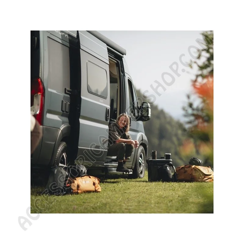 Gradino Elettrico Singolo 12V Thule Omni-Step 700 | Accessoricampershop.com